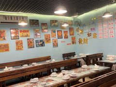 大堂-昱家胡同·烧烤海鲜铜锅涮肉(和平里店)
