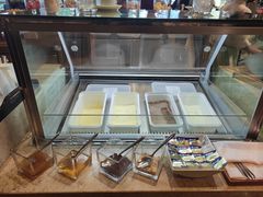 -大中华希尔顿酒店-念自助餐·嗨啤·小龙虾