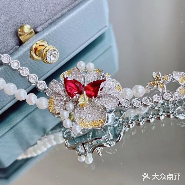 当思念化成云烟，当希望化成尘埃