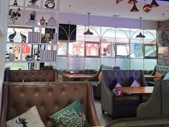 -豪客嘉族·麦尼顿西餐厅(乐福天下店)