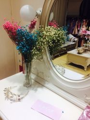 -觅白婚纱礼服馆