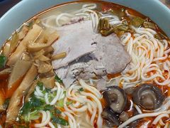 -亮亮面馆(经六路店)