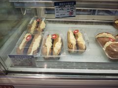-白玉兰食品甜凤店(合生汇店)
