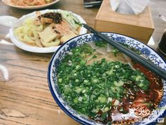 -陇上全荟兰州传统牛肉面(延吉路店)