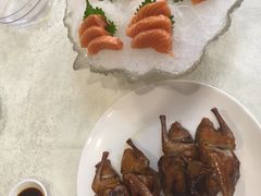 -东豪园林海鲜酒家(南港路辅路店)