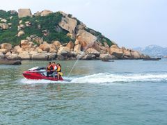 -那琴半岛地质海洋公园