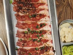 -明洞阿姨·韩式酱蟹烤肉·创意料理(三元桥店)