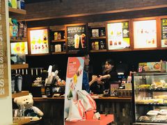-星巴克臻选(成都来福士店)