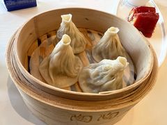 酸汤黑松露小笼包-陶陶居酒家(第十甫路总店)