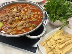 -彭记铁锅肥肠(东四总店)