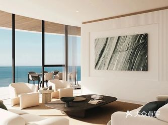 COAST是一栋海滨公寓，位于昆士兰州黄金海滩的住宅