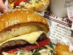 -The Habit Burger Grill 哈比特汉堡(爱琴海店)