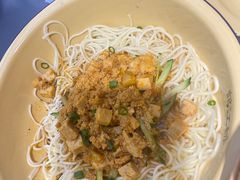 -鹤江桥·红油牛肉粉(SKP店)