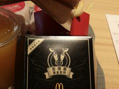安格斯厚牛芝士堡-麦当劳(燕顺路店)