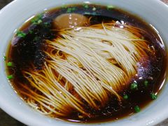 红汤面底-裕兴记•蟹黄面馆(人民广场店)