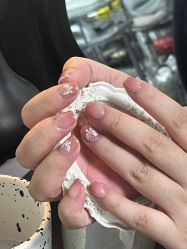 -芊屿芊浔美甲