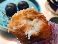 鲜果榴莲天鹅酥-陶陶居酒家(海岸城店)