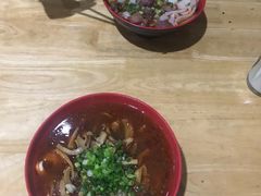 -魏旺湖北正宗牛肉面(硚口公园店)