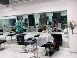 -HG美发设计沙龙