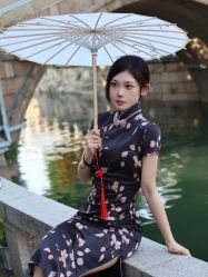-一揽芳华汉服旗袍体验馆(拙政园店)