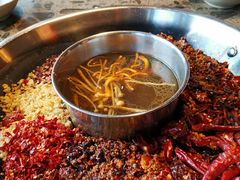 鸳鸯锅-椒香城门口老火锅(天府长城店)