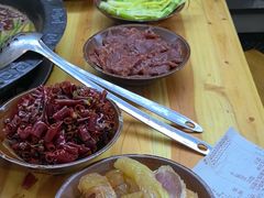 -黄潇洒老火锅(九眼桥宏济巷店)