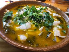 -东家小院金汤酸菜鱼(南阳路店)