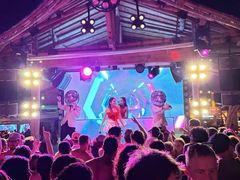 -FINNS Beach Club