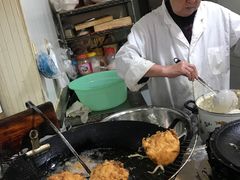 油墩子-阿婆油墩子(五里桥路188弄小区店)