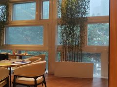 -怡咖啡海鲜自助餐厅(浦东香格里拉店)