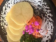 -湊湊火锅·茶憩(南京东路悦荟店)