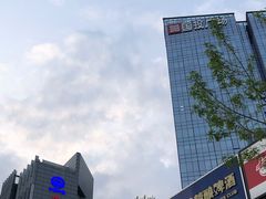 -40+精酿啤酒俱乐部(国投财富广场店)
