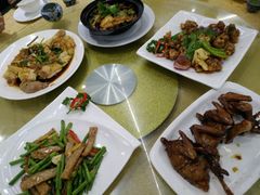 -渔鸽皇酒楼(鸿大广场店)