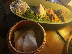 -Pistolera Mexican Cantina女枪手墨西哥餐厅(碧云路店)