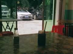 -灵山卢梅燕粉店