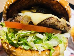 -The Habit Burger Grill 哈比特汉堡(爱琴海店)