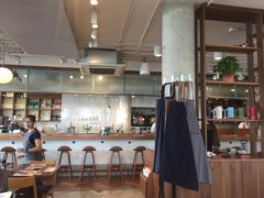 -ROAST coffee & eatery
