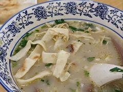 -八百里牛肉汤(盖饭·锅贴·万象城店)