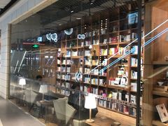 -百新书局(尚悦湾店)