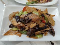 土豆片炒榛蘑-路家小馆(富力又一城店)