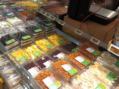 -三只松鼠生活馆(芜湖弋江金鹰店)