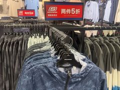 -王府井奥莱临潼小镇(临潼店)