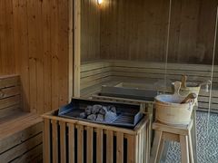 -七彩云南古滇温泉山庄