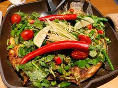 傣味香茅草烤罗非鱼-云海肴·汽锅鸡·云南代表菜(天山百盛优客店)
