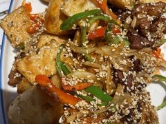 馕炒肉-欧提汗·新疆餐厅·清真(银都路店)