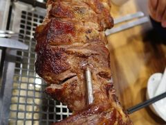 烤羊腿-清真·东拉黑炭火烤羊腿(世通·国际店)