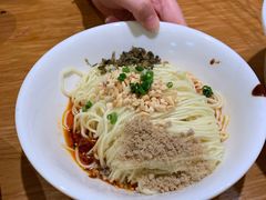 -诚铭记·虾仁汤包·成都小吃(融创店)
