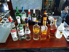 -三亚湾海居铂尔曼度假酒店