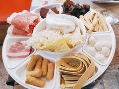 -鸡遇虾煲干锅火锅(小寨金莎店)