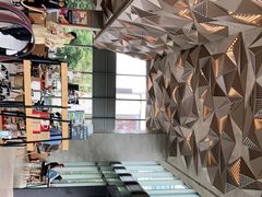 -星巴克臻选(杭州嘉里中心1F店)